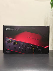 Focusrite Scarlett 2i2 Studio 4th Fourth Generation USB Type-C Audio Interface