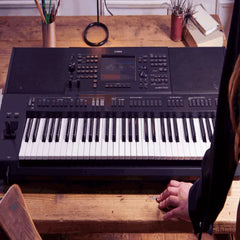 Yamaha PSR-SX700 Arranger Workstation